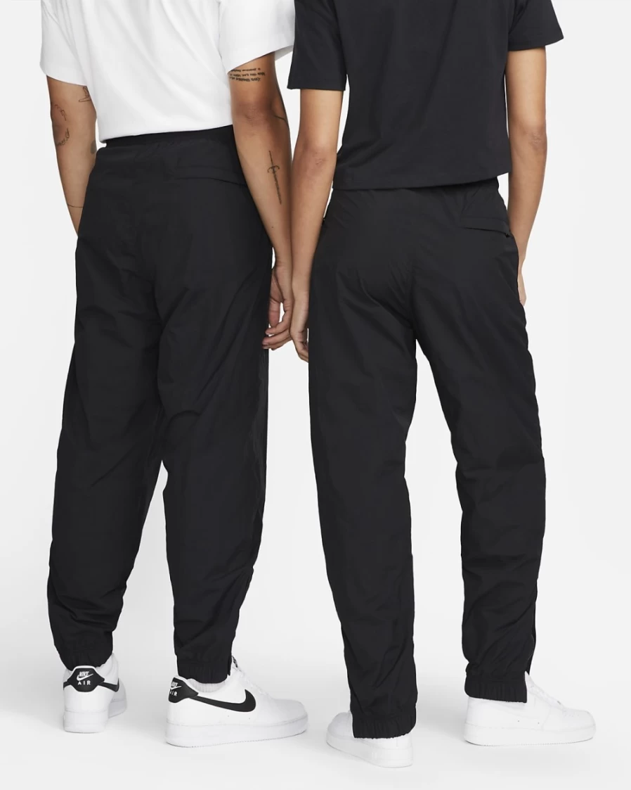 Nike Men's Black/White Solo Swoosh Track Pants - Sportswear Essentials