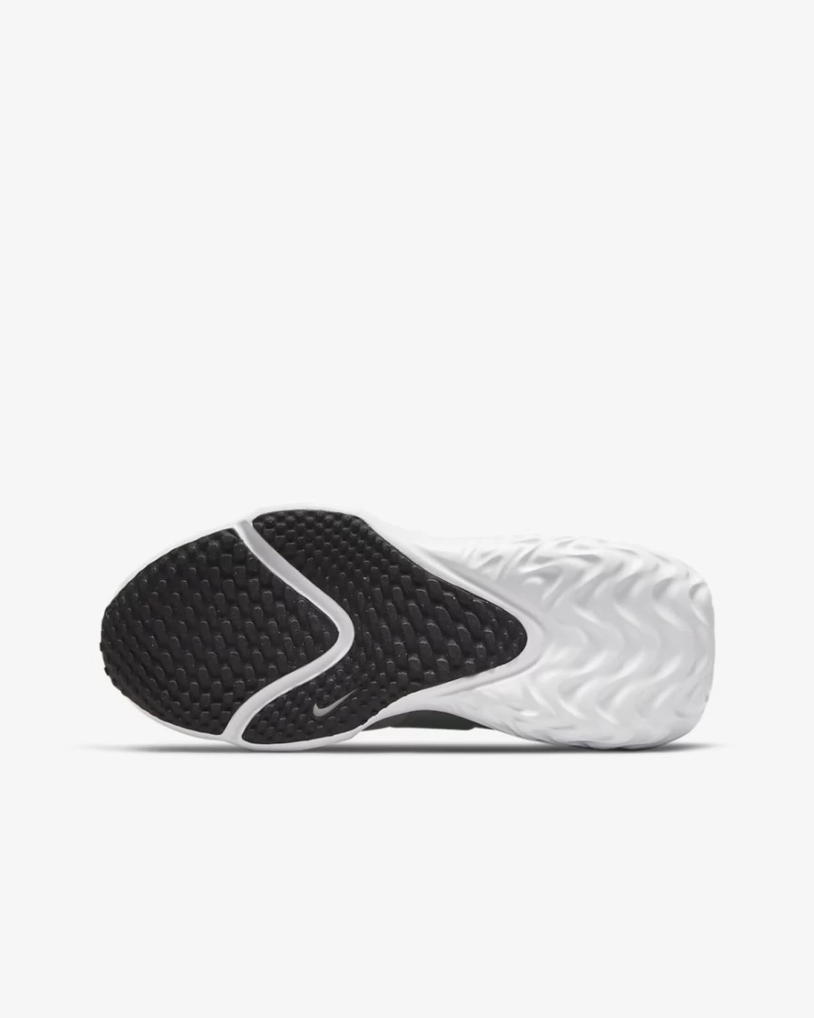 Nike Flow Big Kids' Road Running Shoes for Boys & Girls - Flat Pewter/Medium Ash/Washed Teal/Siren Red