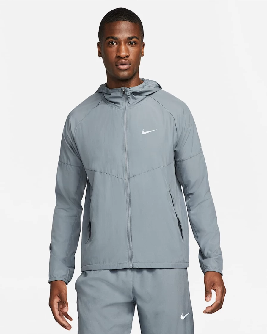 Nike Repel Miler Men's Running Jacket - Smoke Grey Water-Resistant Lightweight Windbreaker for Men