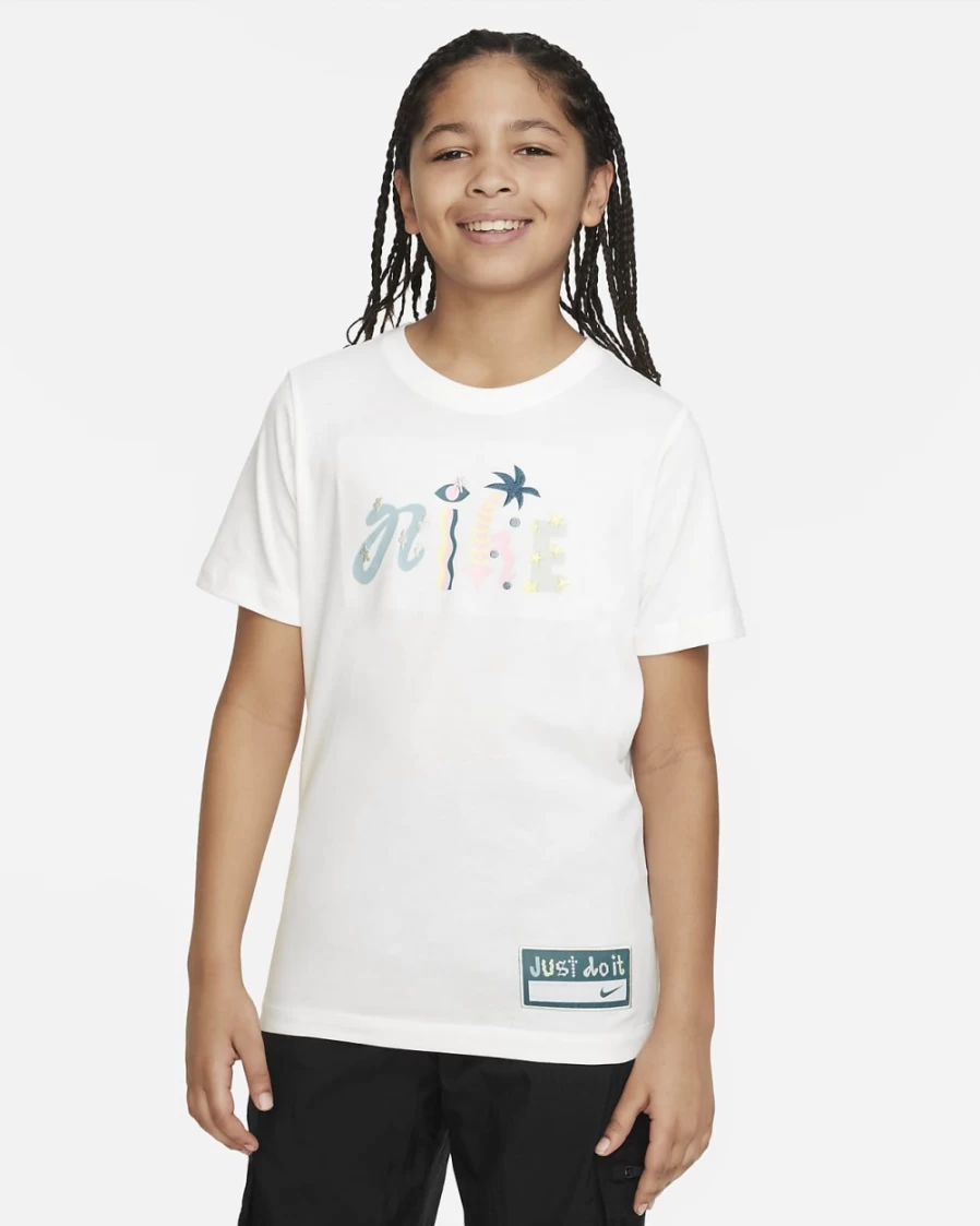 Nike Sportswear Big Kids' White T-Shirt for Boys and Girls
