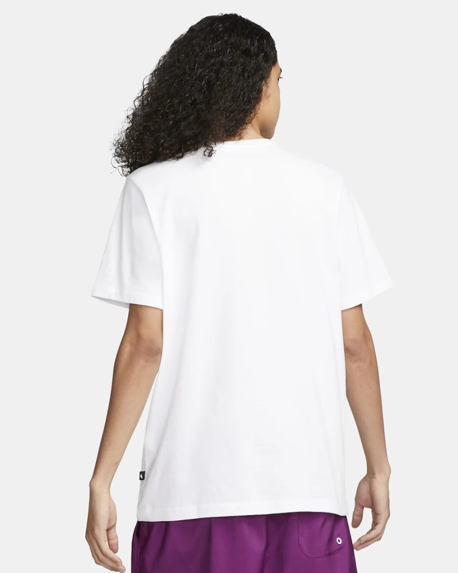 Nike Men's White Sportswear T-Shirt - Classic Cotton Tee for Athletic & Casual Wear