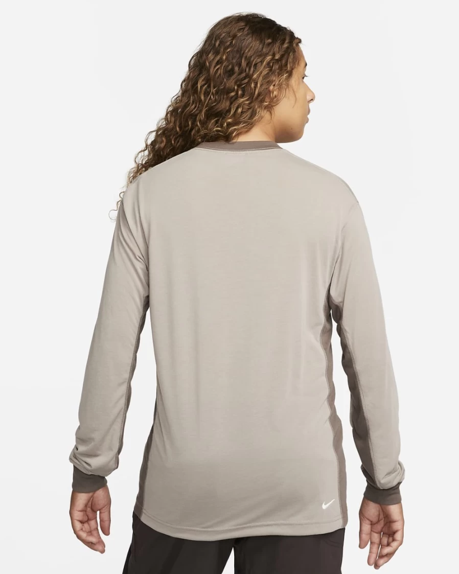 Nike ACG Dri-FIT Goat Rocks Men's Long-Sleeve T-Shirt - Moon Fossil, Ironstone, Olive Grey, Summit White