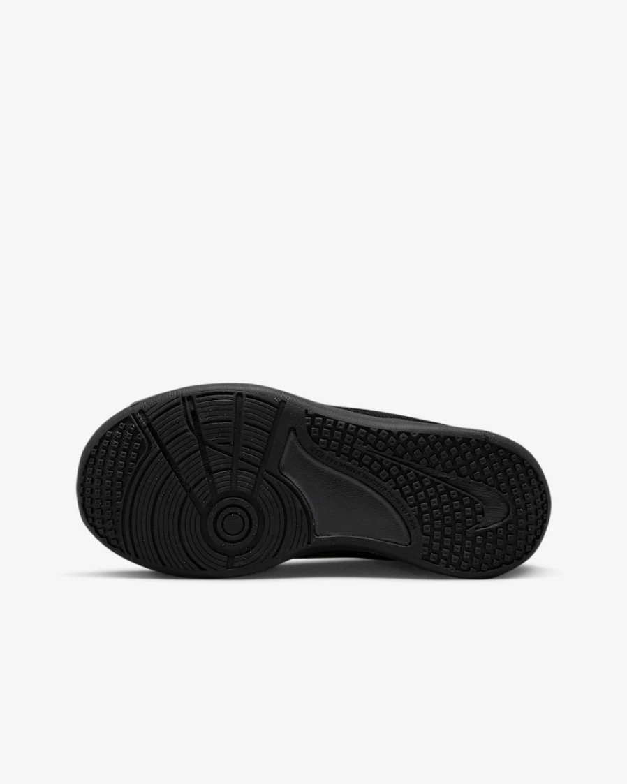 Nike Omni Multi-Court Big Kids' Indoor Court Shoes - Black/Anthracite - Unisex Boys & Girls Basketball Sneakers