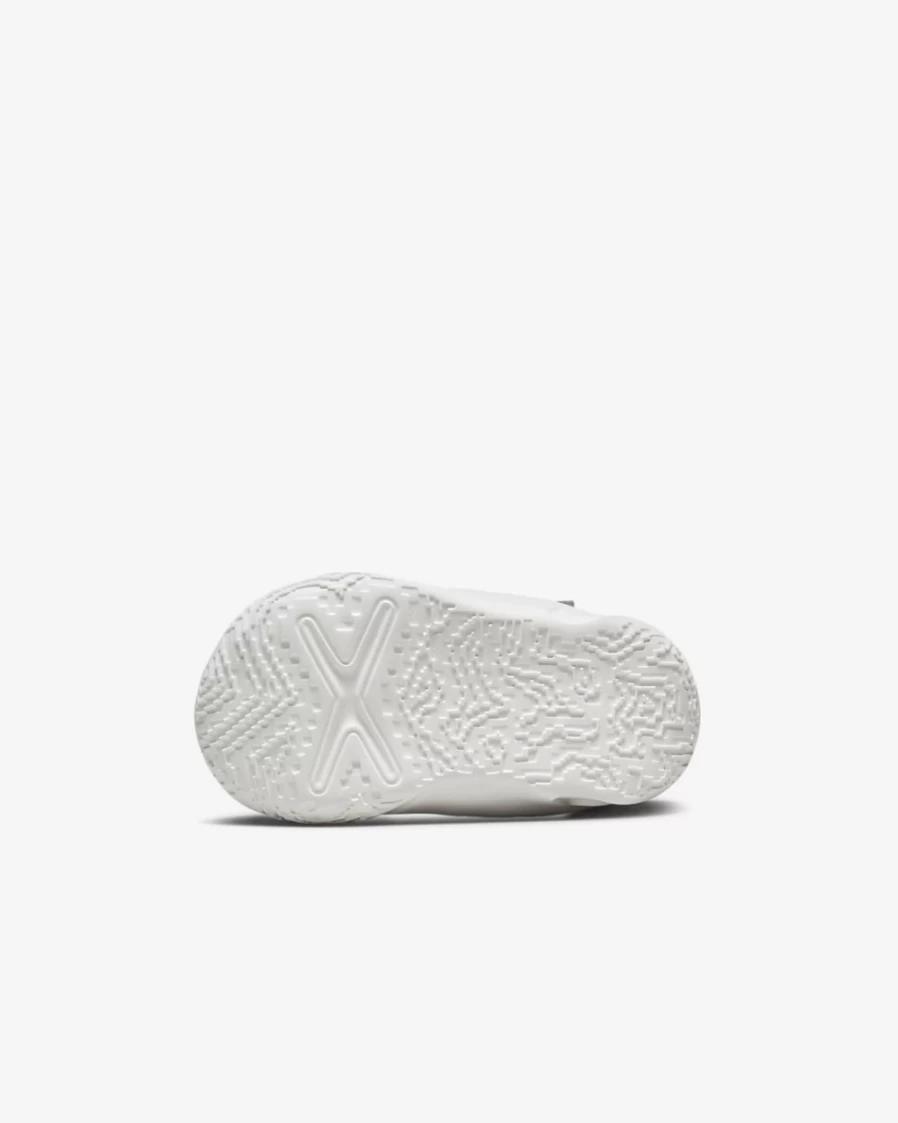 Nike Team Hustle D 10 Toddler Shoes for Boys & Girls - Wolf Grey/Bright Spruce/Enamel Green/Summit White