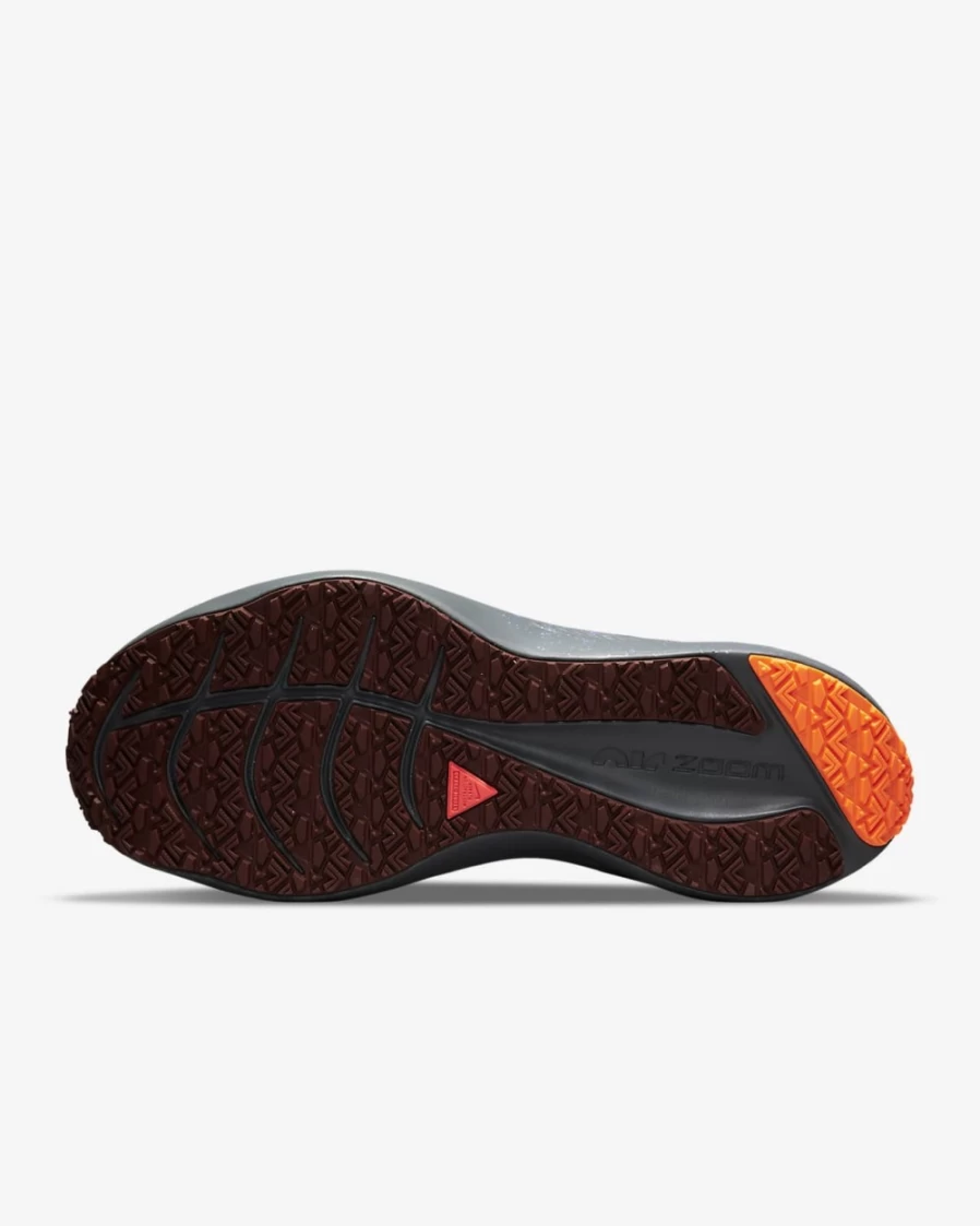 Nike Winflo 8 Shield Men's Road Running Shoes - Weather-Resistant, Bronze Eclipse/Redstone/Total Orange/Black