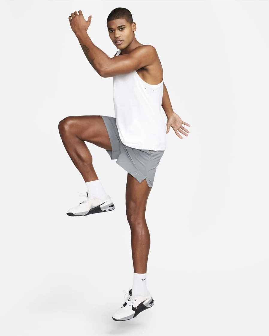Nike Dri-FIT Unlimited Men's 5" Shorts - Smoke Grey/Black, Breathable Quick-Dry Workout Running Athletic Shorts for Men