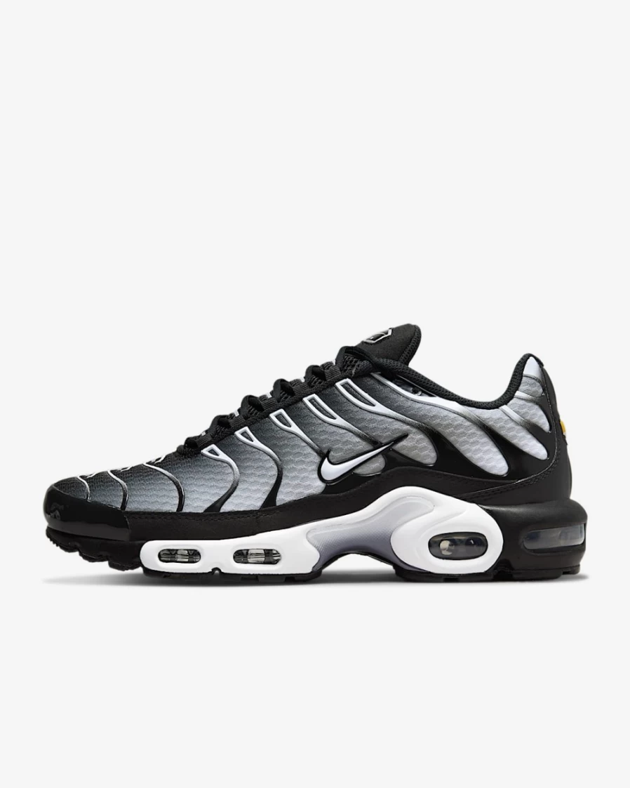 Nike Air Max Plus Men's Shoes - Black/Metallic Silver/White | Running & Athletic Sneakers