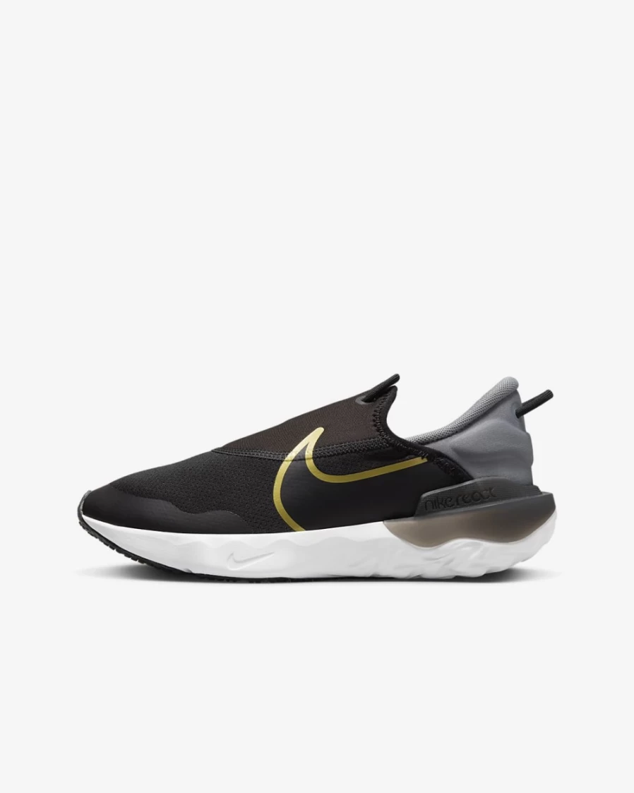 Nike Flow Big Kids' Road Running Shoes for Boys & Girls - Black/Cool Grey/White/Metallic Gold