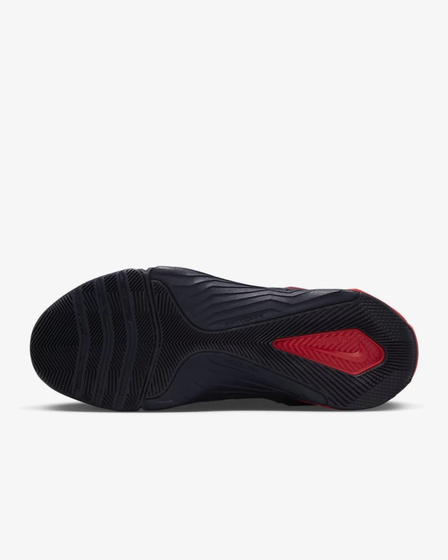 Nike Metcon 8 FlyEase Men's Training Shoes - Team Red/Blackened Blue/Cave Purple/Bright Crimson - Easy On/Off Design for Workouts