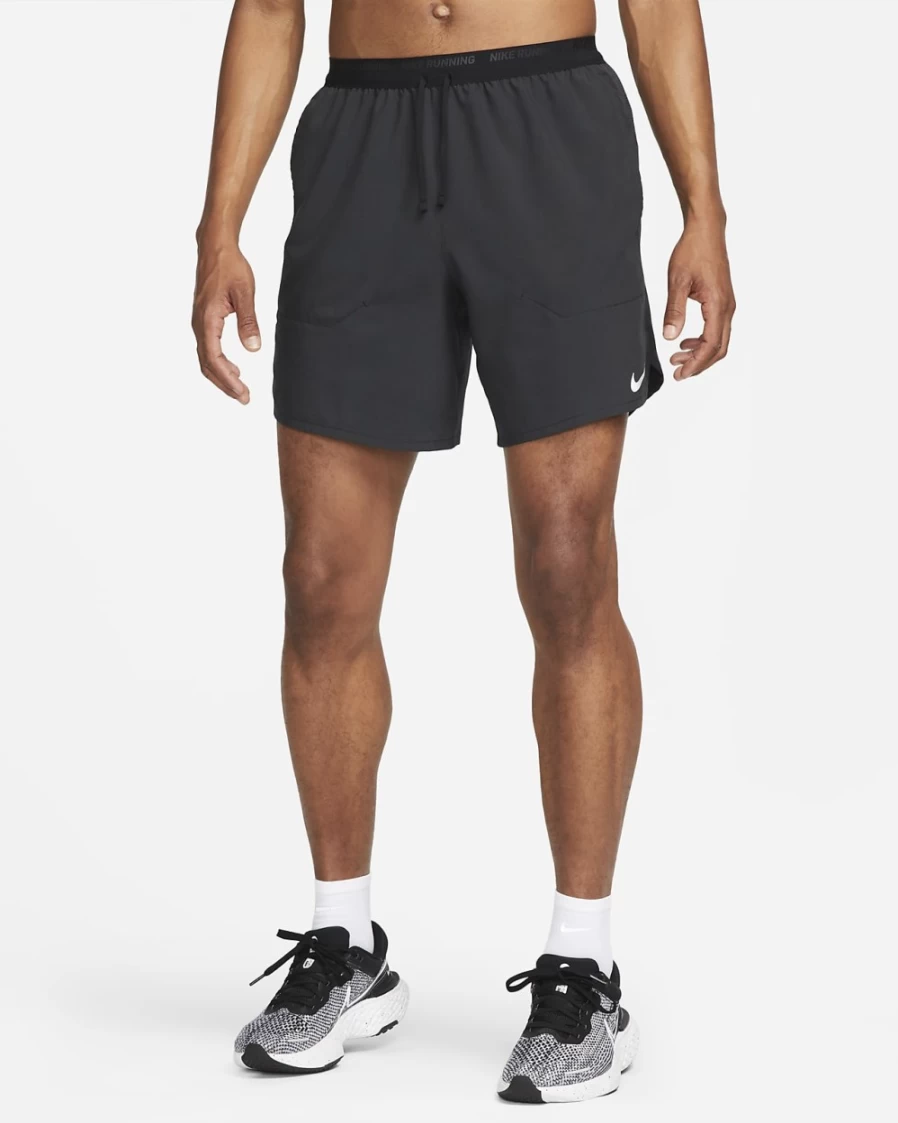 Nike Dri-FIT Stride Men's 7" Unlined Running Shorts in Black/Black