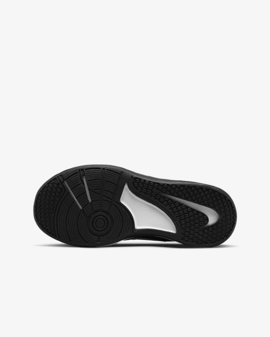 Nike Omni Multi-Court Kids' Indoor Basketball Shoes - Black/White for Boys & Girls