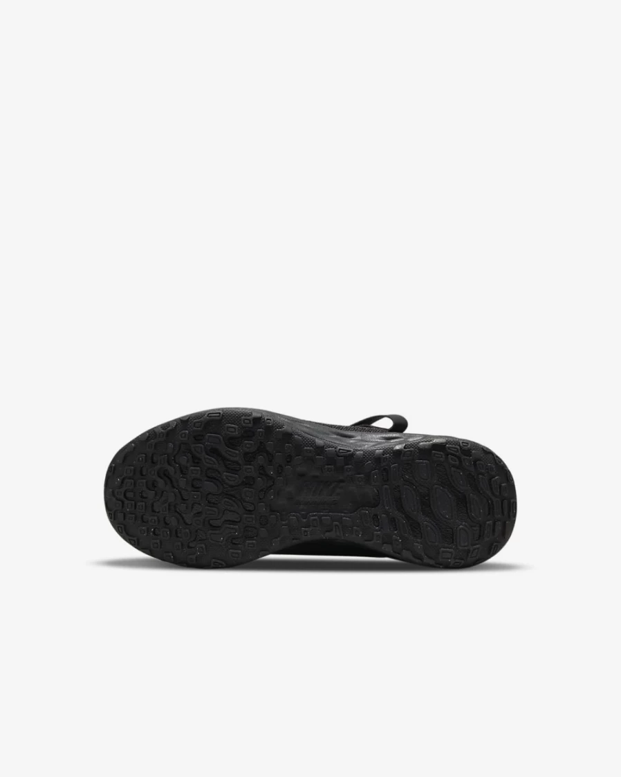 Nike Revolution 6 FlyEase Easy On/Off Shoes for Boys & Girls - Black/Dark Smoke Grey/Black