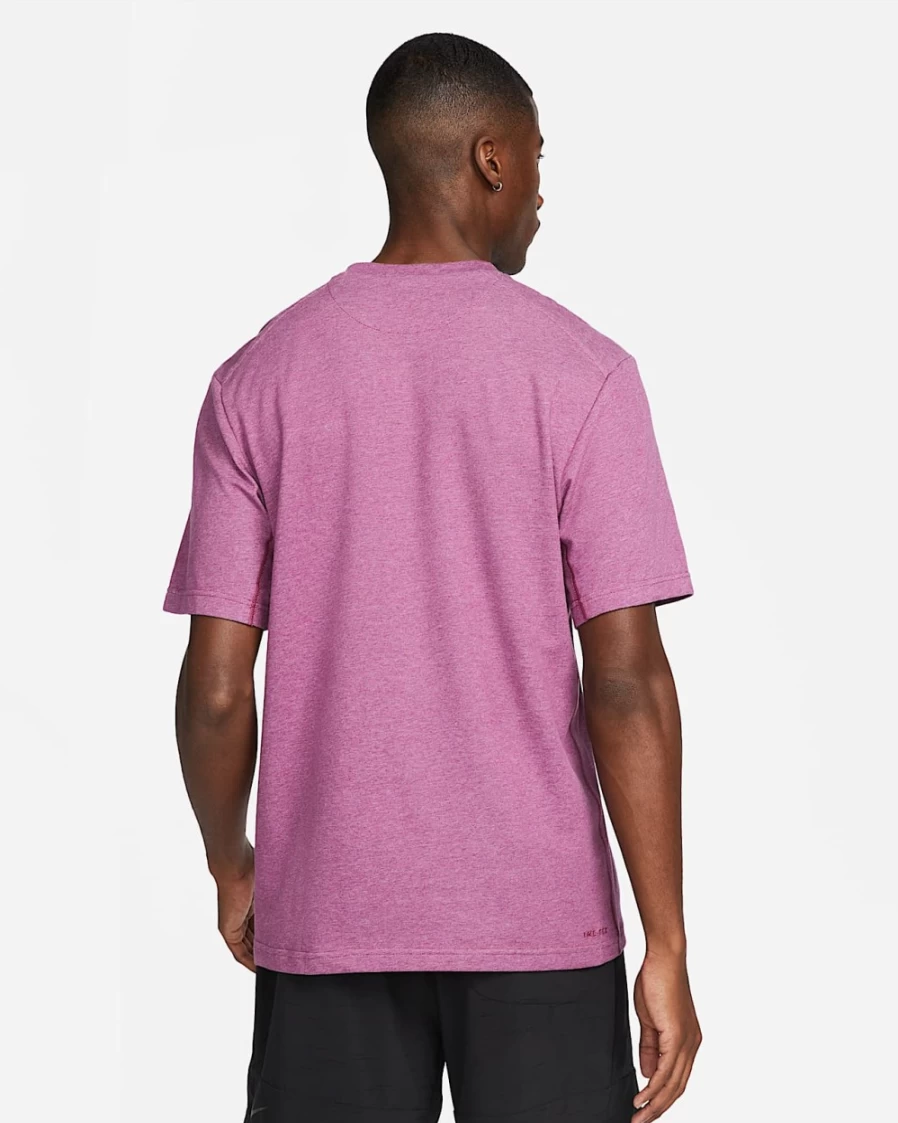 Nike Dri-FIT Men's Rosewood Heather Fitness T-Shirt - Moisture-Wicking Workout Top