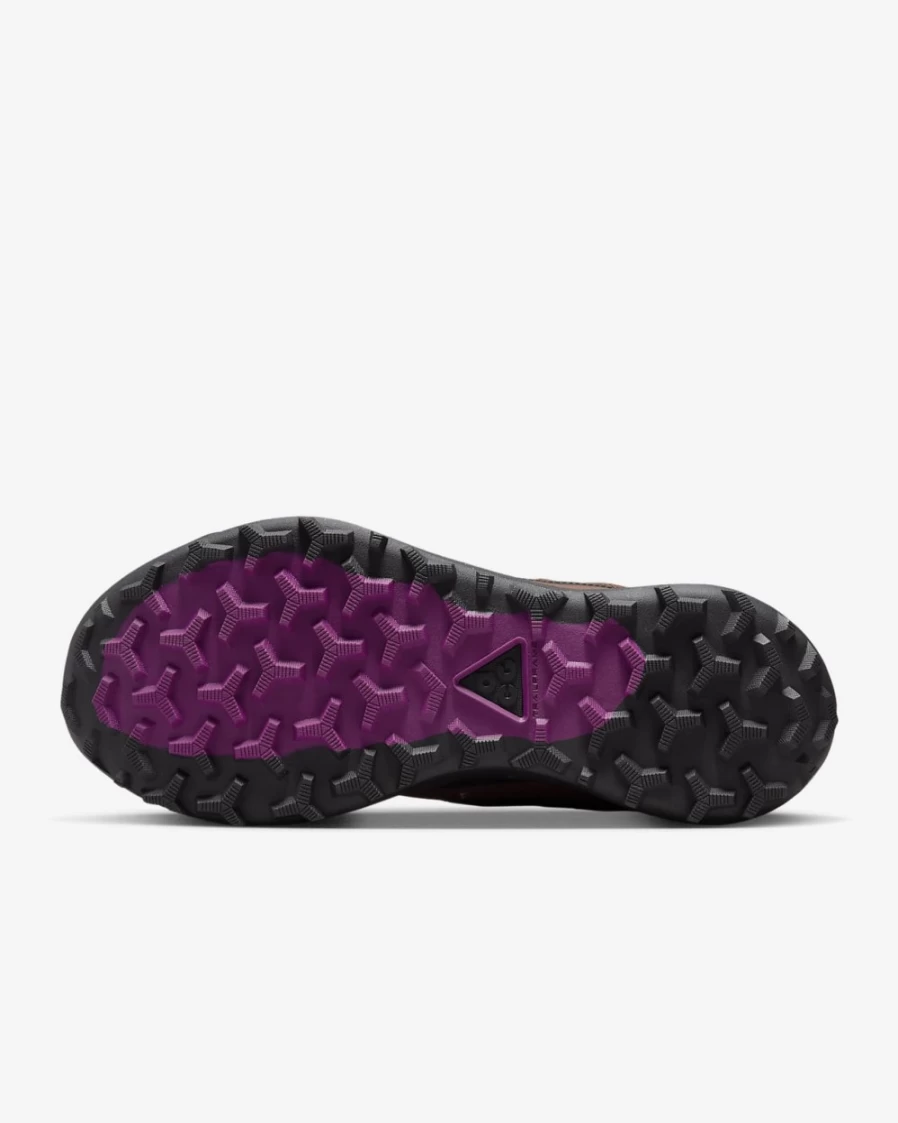 Nike ACG Lowcate Men's Shoes in Cacao Wow/Viotech/Black - Waterproof Hiking Sneakers