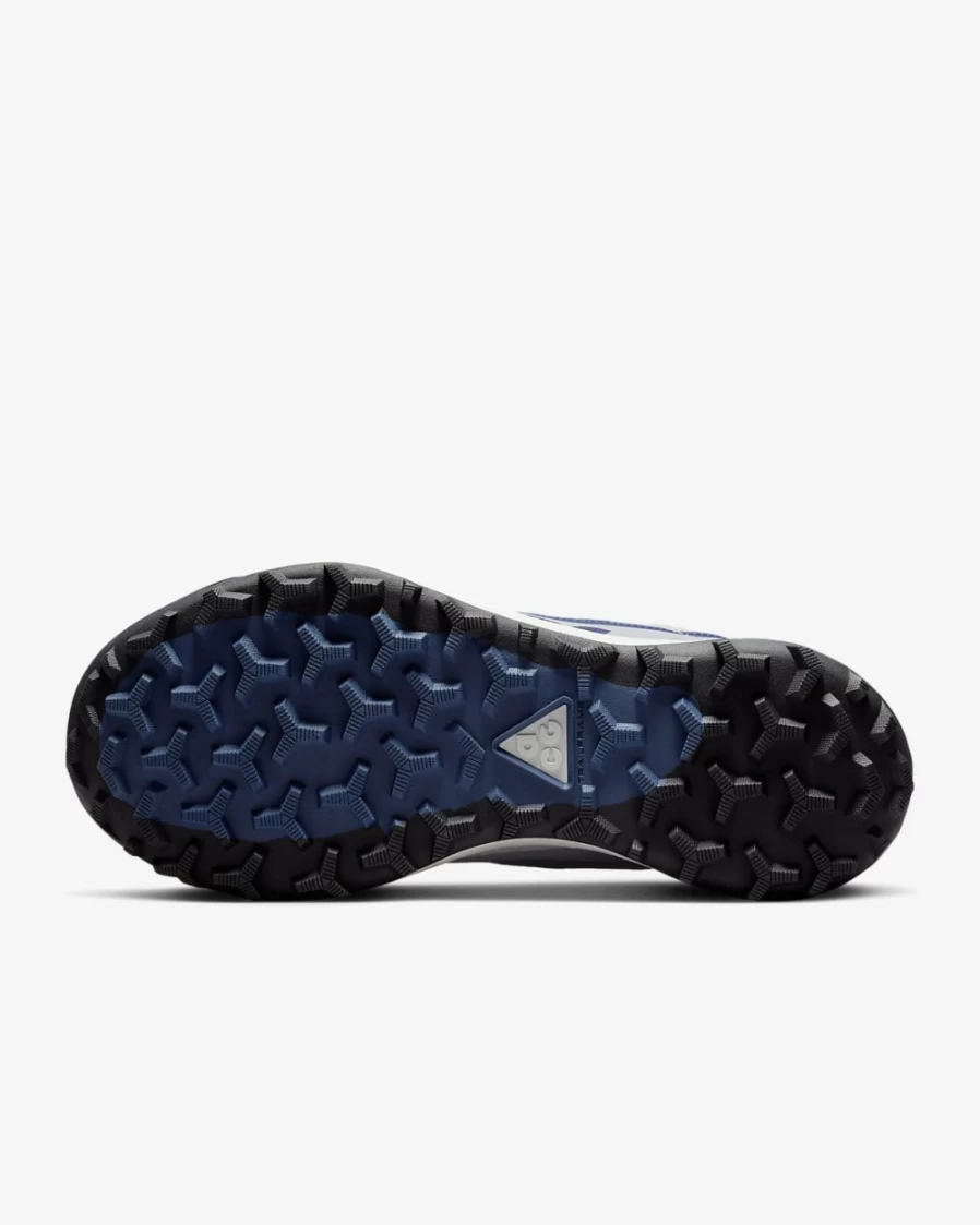 Nike ACG Lowcate Men's Trail Shoes - Wolf Grey, Grey Fog, Summit White, Navy