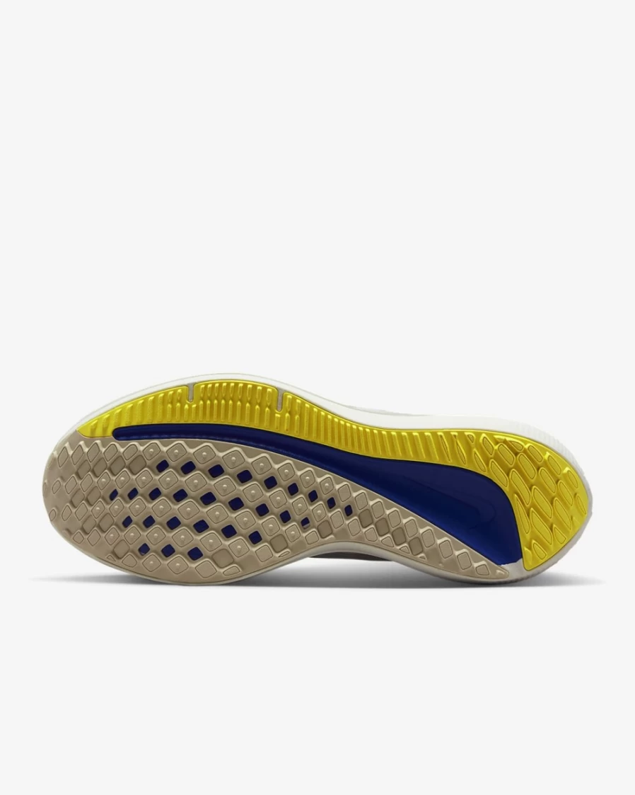 Nike Winflo 9 Premium Men's Road Running Shoes - Coconut Milk/Sanddrift/Racer Blue/Stadium Green