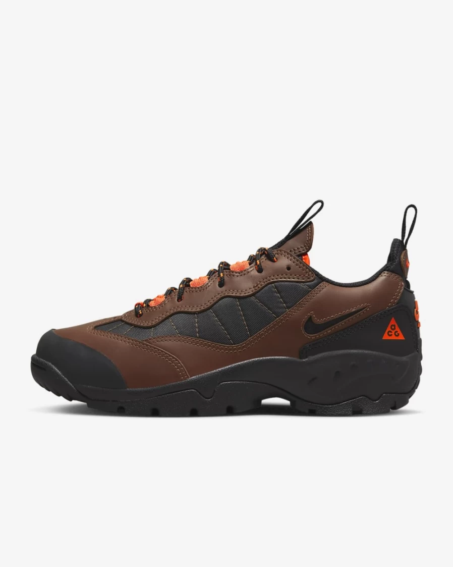 Nike ACG Air Mada Men's Trail Shoes - Bison/Hyper Crimson/Total Orange/Black