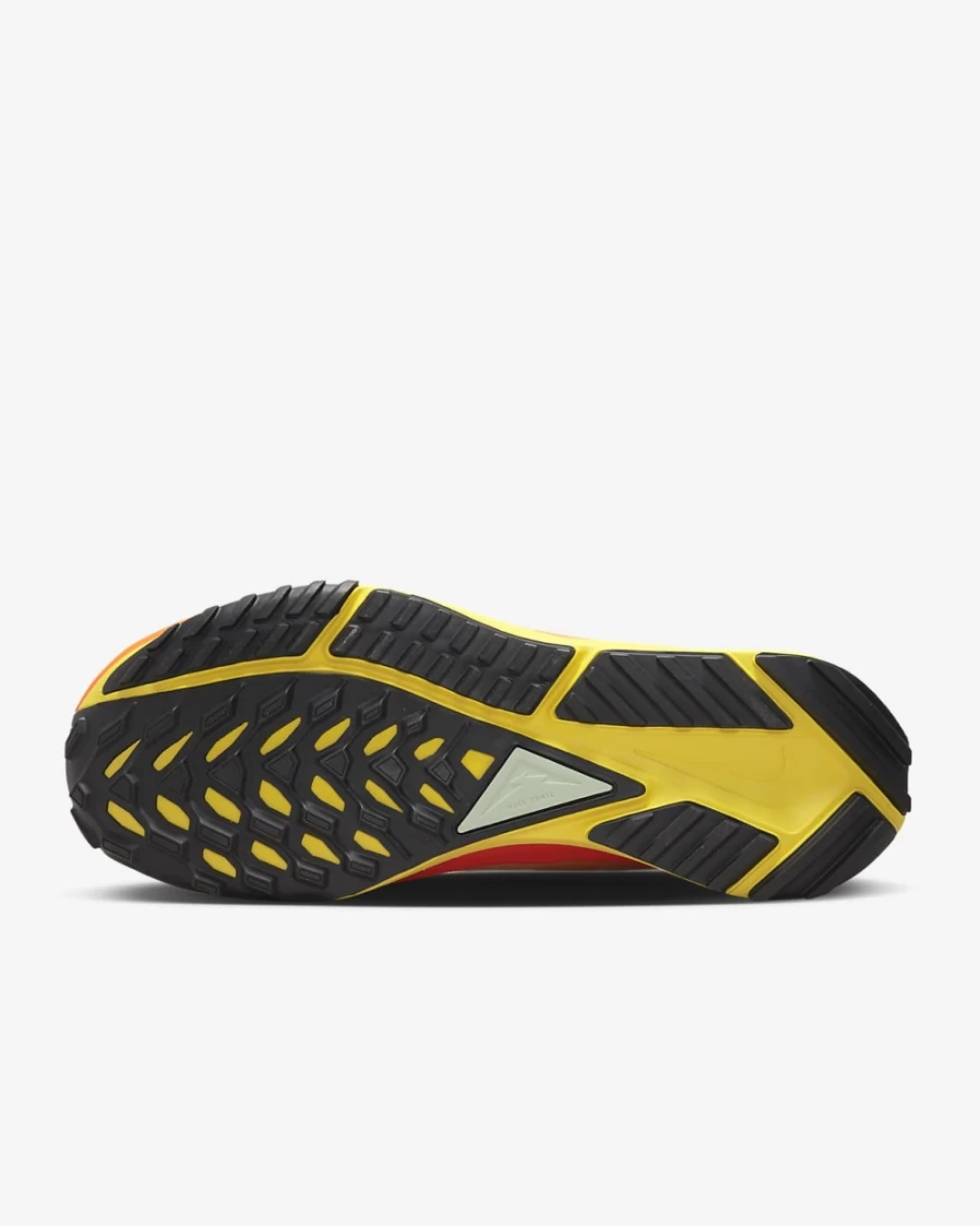 Nike Pegasus Trail 4 GORE-TEX Men's Waterproof Trail Running Shoes - Barely Grape/Green, Yellow Strike/Orange