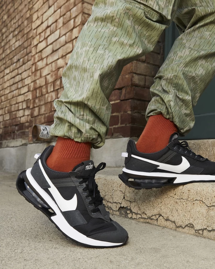 Nike Air Max Pre-Day Men's Shoes - Black/Anthracite/White Running Sneakers for Men