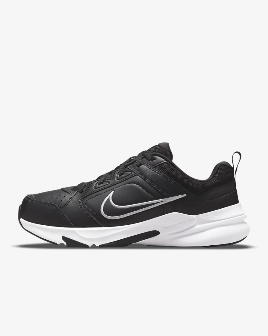 Nike Defy All Day Men's Training Shoes - Extra Wide Width, Black/White/Black Colorway
