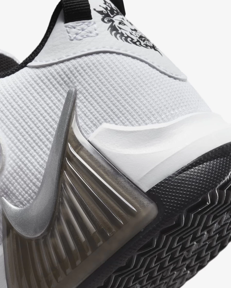 Nike LeBron Witness 7 Kids' Basketball Shoes - White/Black/Metallic Silver for Boys and Girls