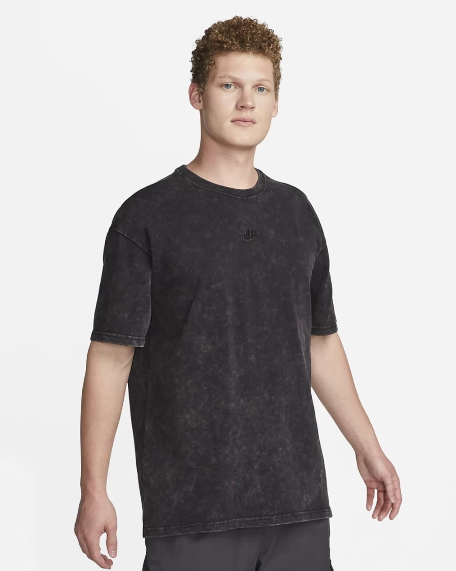 Nike Men's Max90 Sportswear T-Shirt - Black