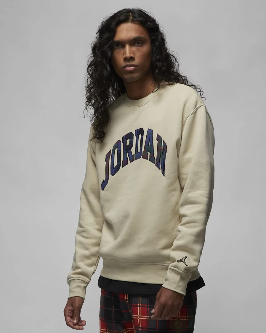 Nike Jordan Essential Holiday Fleece Crew Sweatshirt for Men in Rattan Brown
