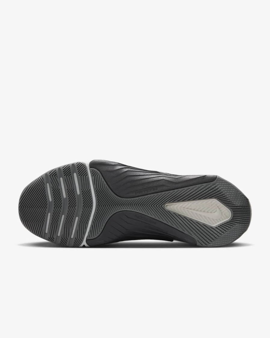 Nike Metcon 8 Men's Training Shoes - Photon Dust/Light Bone/Anthracite/Black | Cross-Trainers for Gym & Workouts