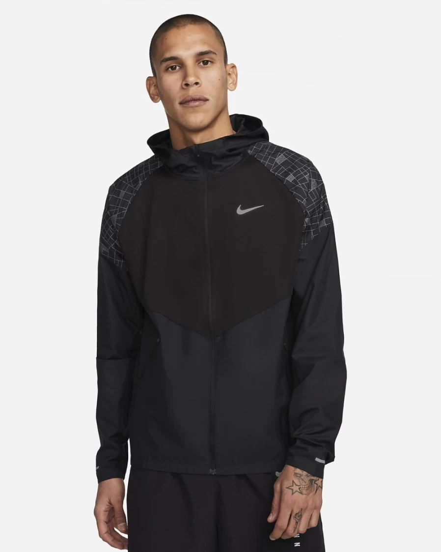 Nike Run Division Miler Men's Black Running Jacket for Men - Lightweight Flash Reflective