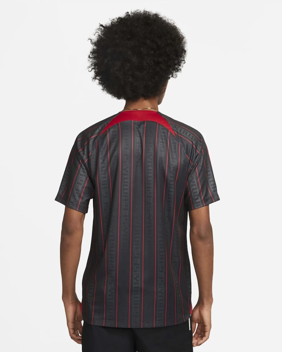 Nike Men's LeBron James x Liverpool FC Anthracite Gym Red Dri-FIT Stadium Soccer Jersey