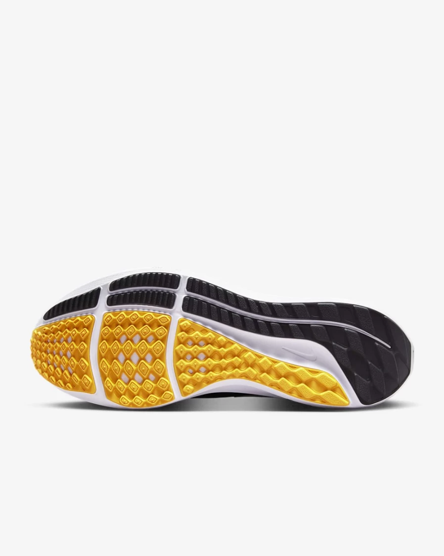 Nike Pegasus 39 NFL Pittsburgh Steelers Men's Running Shoes - Black/University Gold/White Road Running Shoes for Men
