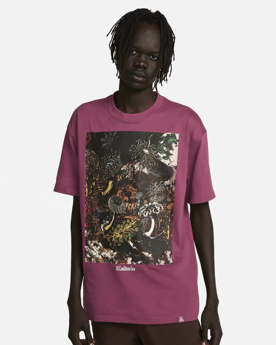 Nike ACG Men's Rosewood Short-Sleeve T-Shirt | Lightweight Casual Tee
