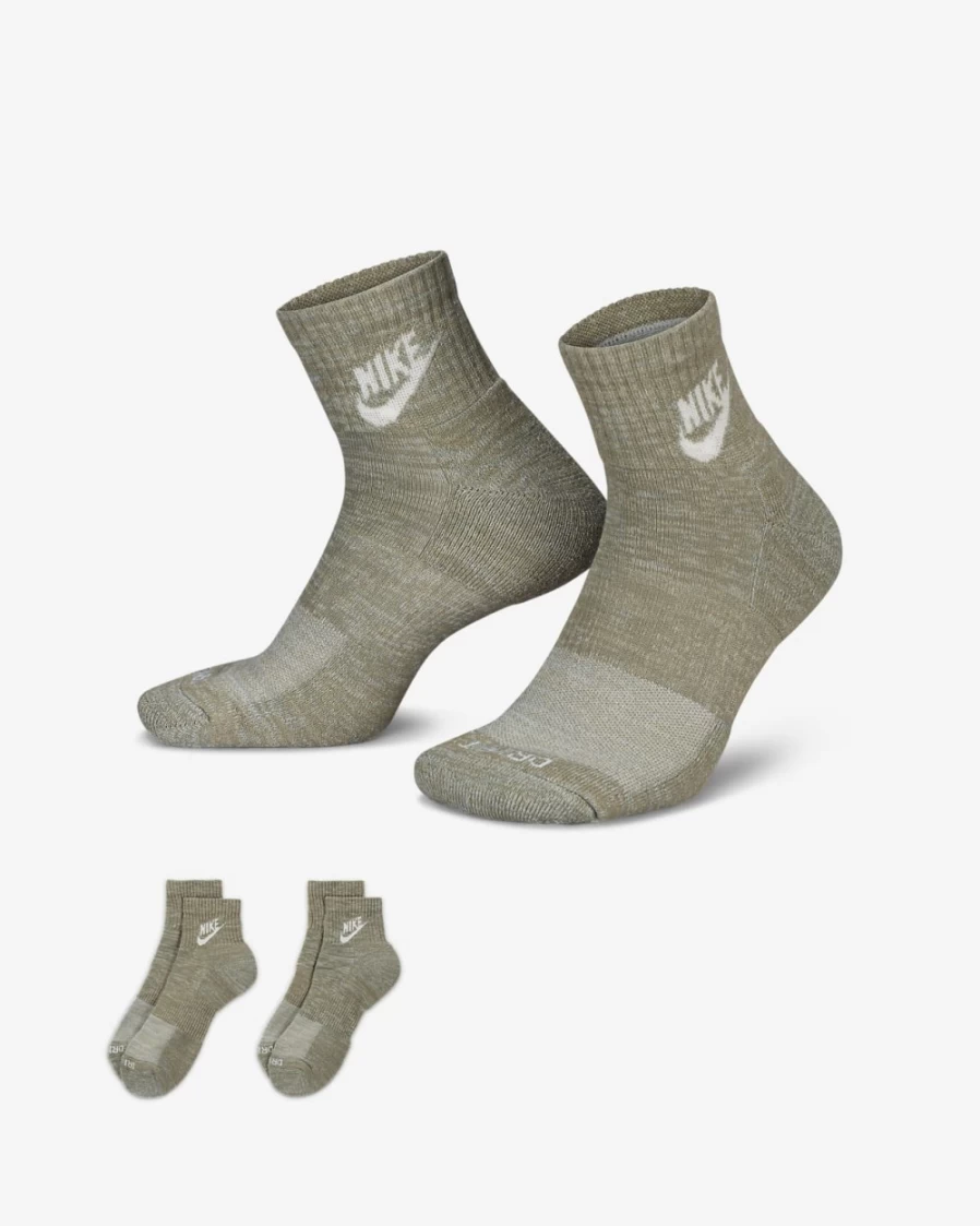 Nike Men's Everyday Plus Cushioned Ankle Socks in Neutral Olive/Black for Comfort & Support