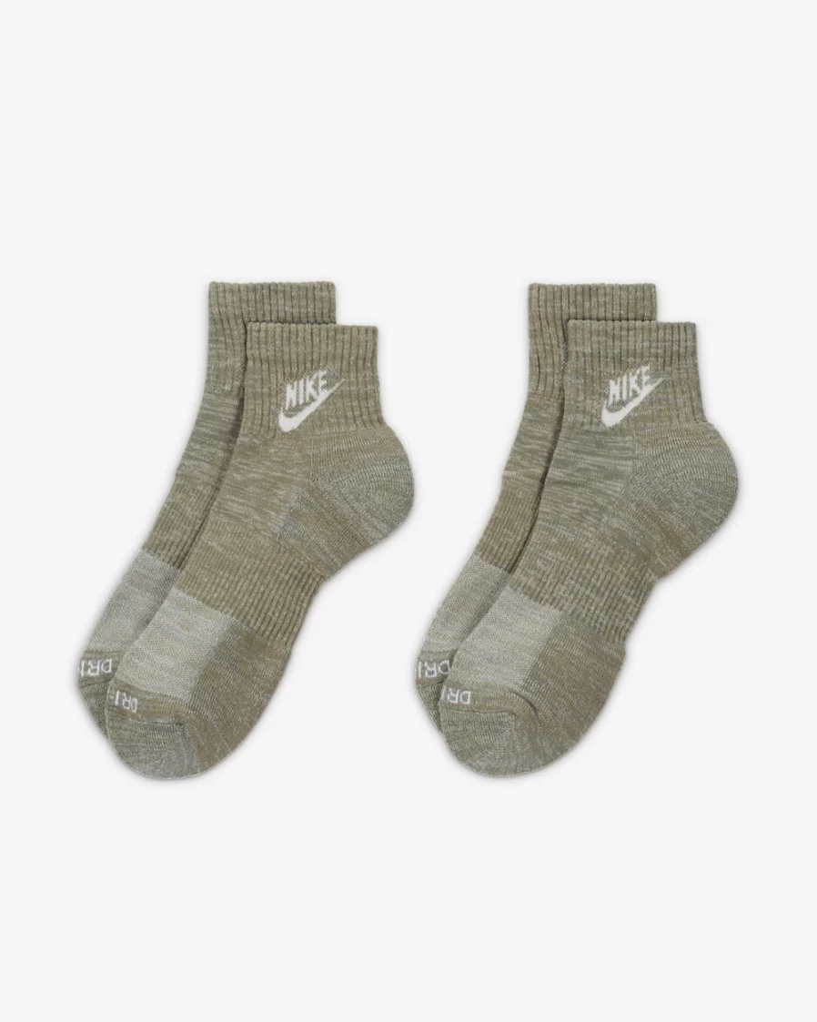 Nike Men's Everyday Plus Cushioned Ankle Socks in Neutral Olive/Black for Comfort & Support