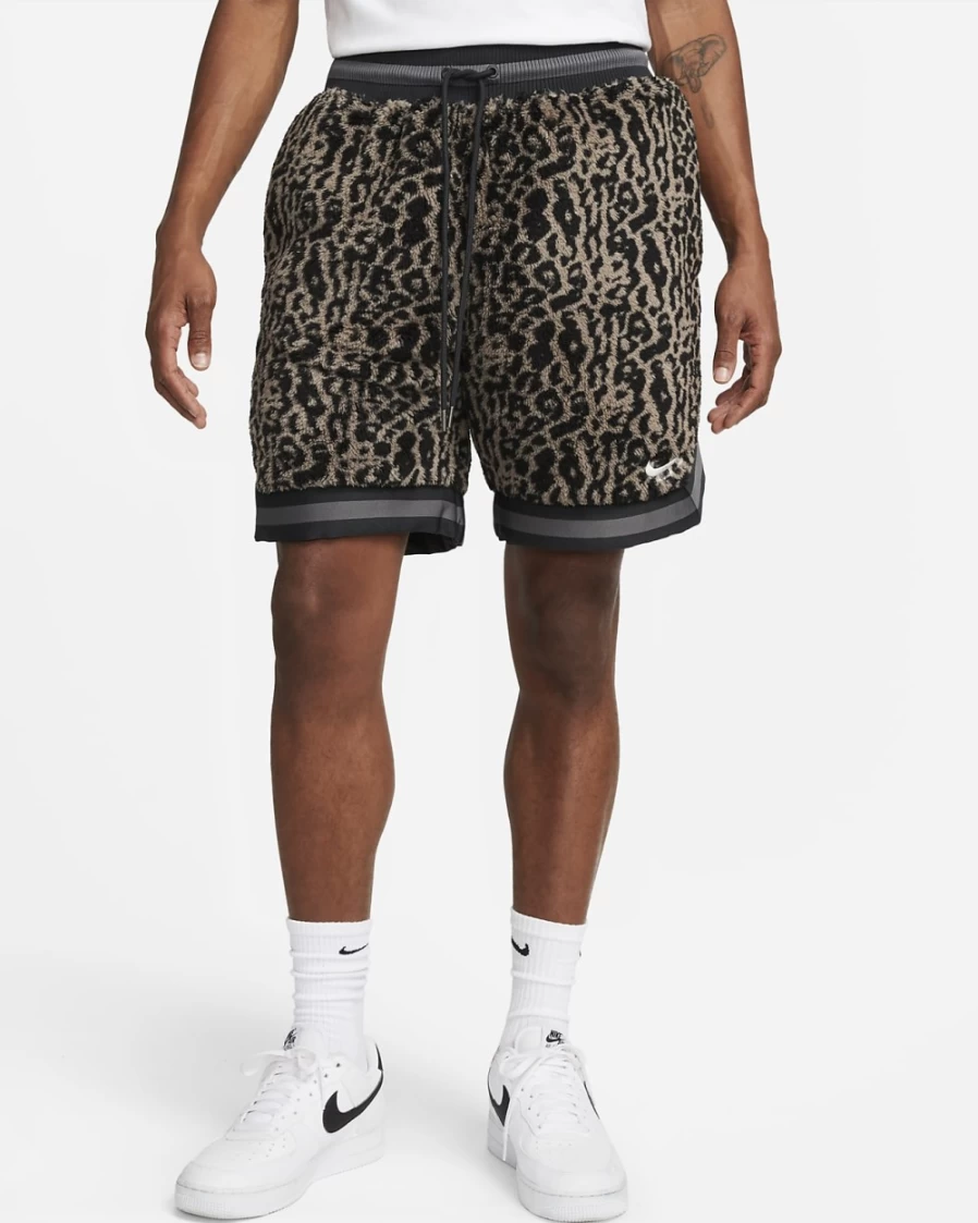 Nike Men's 6" Premium Basketball Shorts in Moon Fossil/Light Bone - Breathable Performance Shorts for Training & Gym