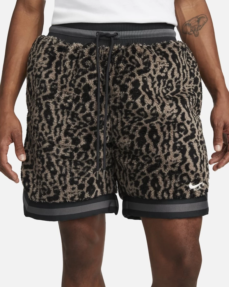 Nike Men's 6" Premium Basketball Shorts in Moon Fossil/Light Bone - Breathable Performance Shorts for Training & Gym