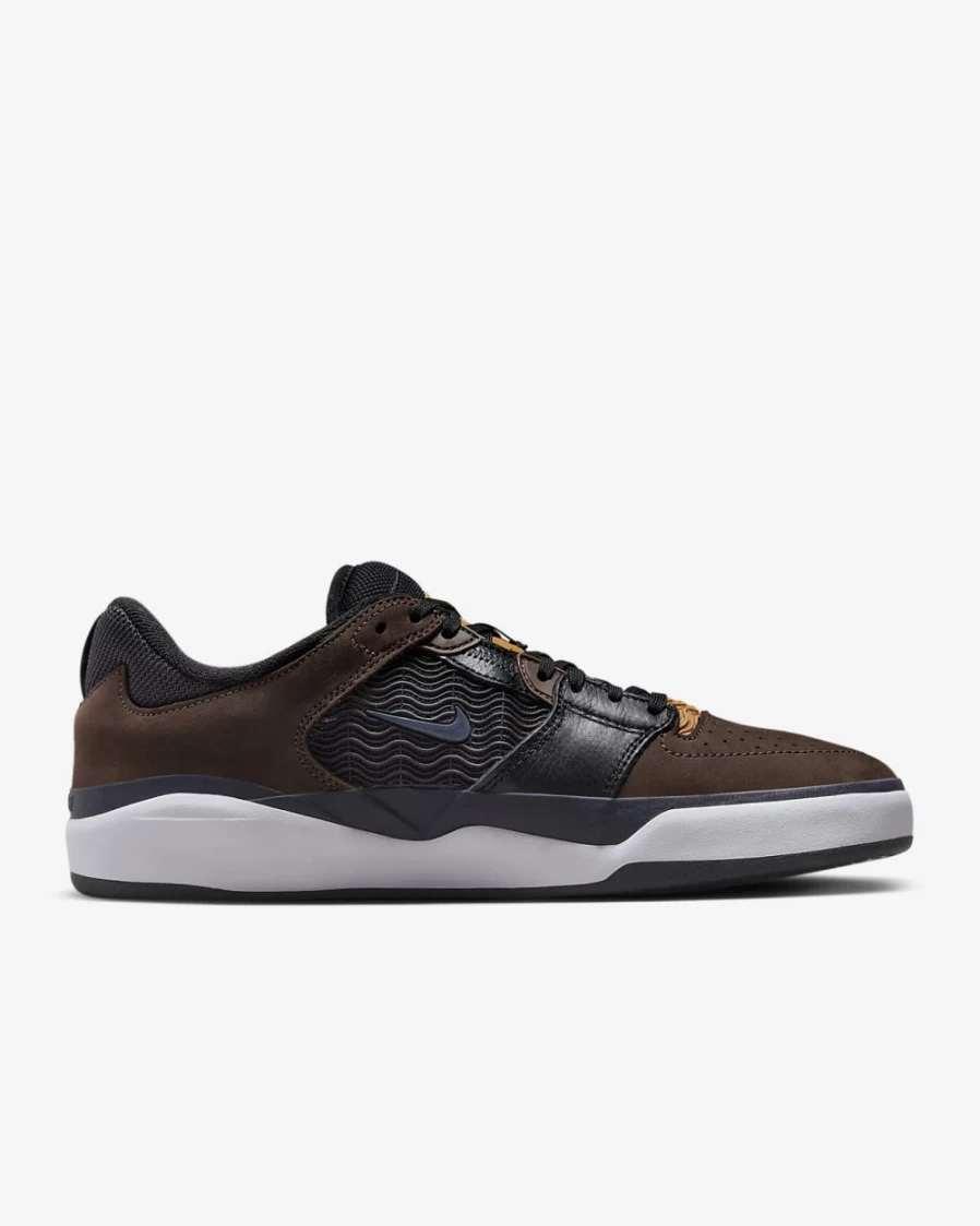 Nike SB Ishod Premium Skate Shoes for Men in Baroque Brown/Black/Obsidian - Durable & Stylish Skateboarding Sneakers