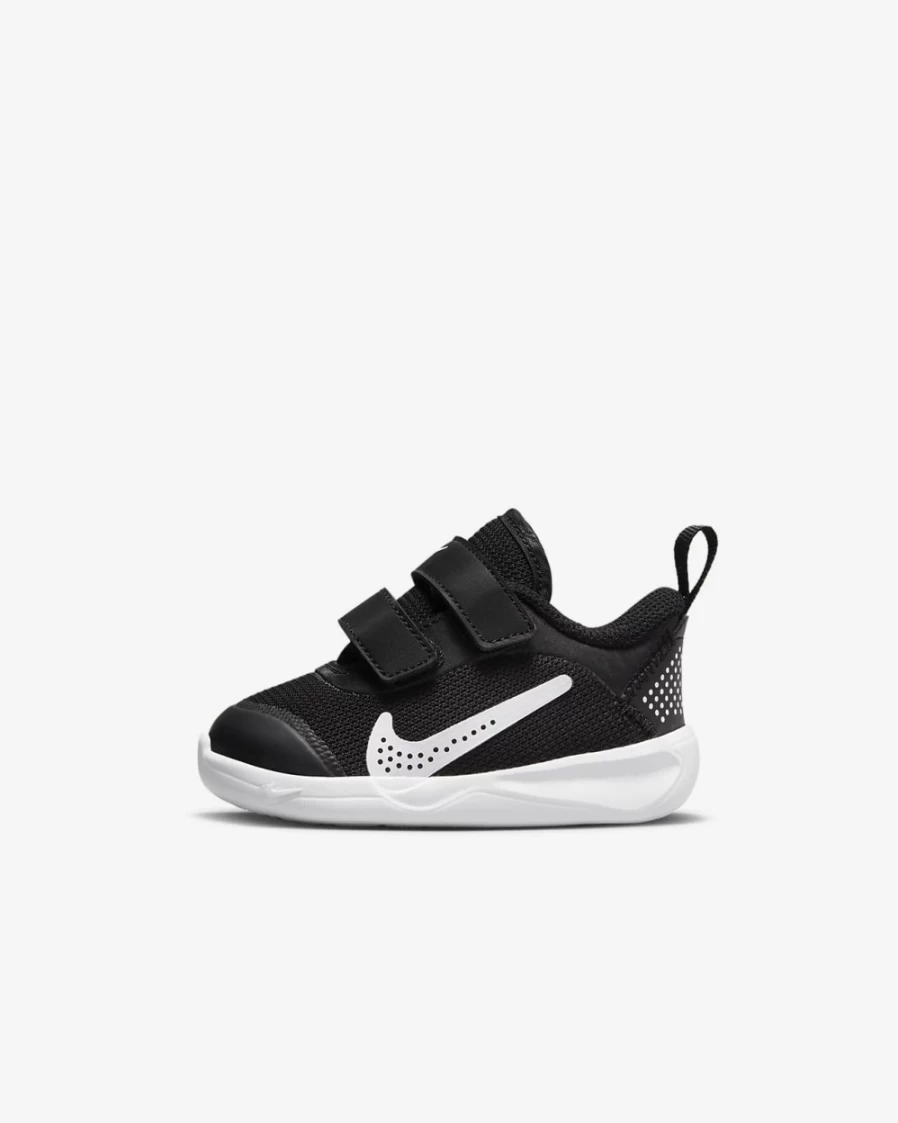 Nike Omni Multi-Court Black/White Toddler Shoes for Boys and Girls