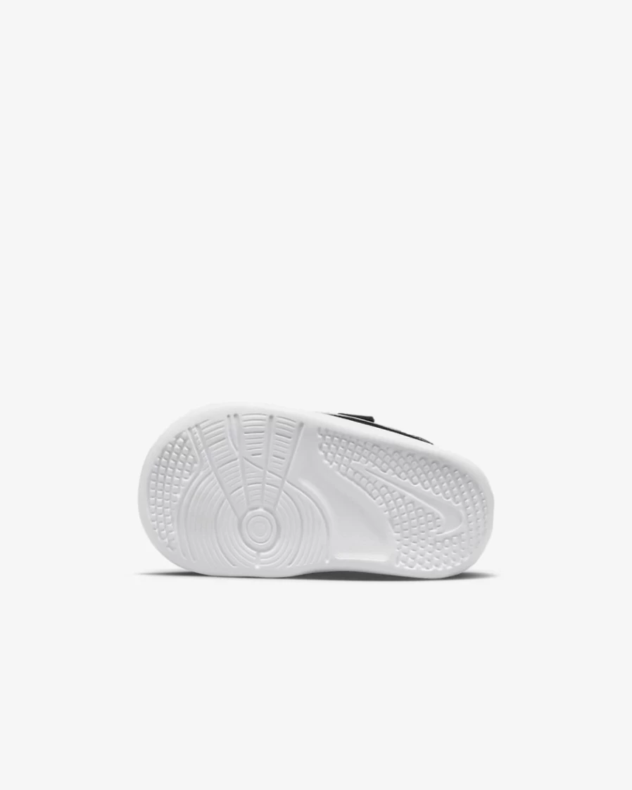 Nike Omni Multi-Court Black/White Toddler Shoes for Boys and Girls