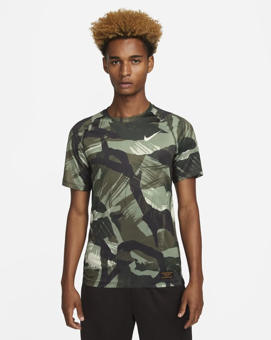 Nike Pro Dri-FIT Men's Training T-Shirt - Velvet Brown/Coconut Milk Camo Print - Moisture-Wicking Slim Fit Top