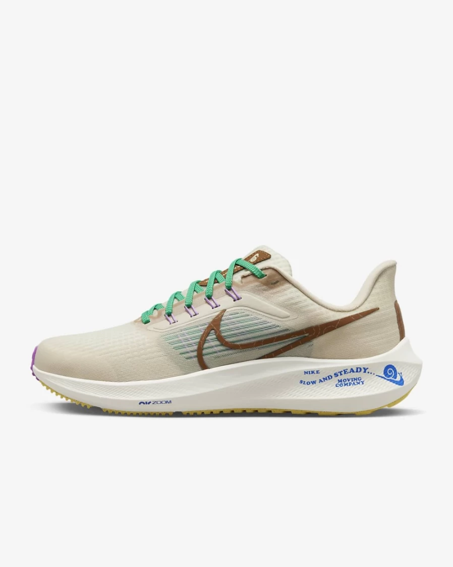 Nike Pegasus 39 Premium Men's Road Running Shoes - Sanddrift/Coconut Milk/Stadium Green/Ale Brown