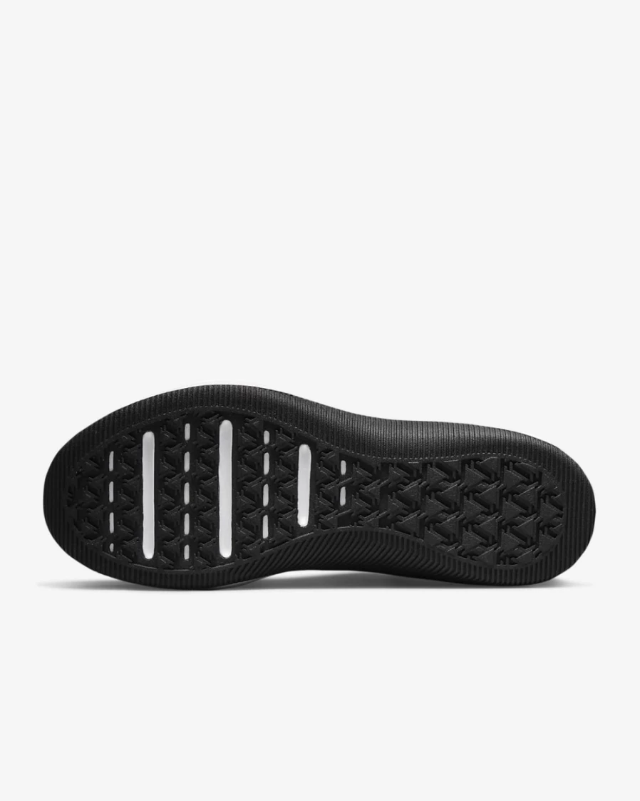 Nike MC Trainer 2 Men's Black White Training Shoes for Workouts & Gym