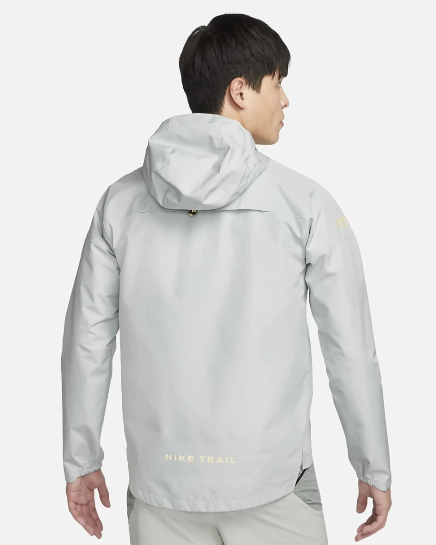 Nike Men's GORE-TEX INFINIUM Trail Running Jacket - Light Silver/Citron Pulse Waterproof Windproof