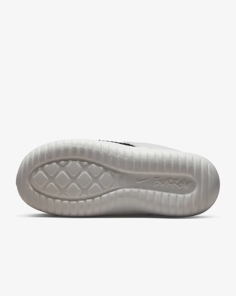 Nike Burrow Men's Slippers in Sail, Black, Metallic Gold & University Red Colors