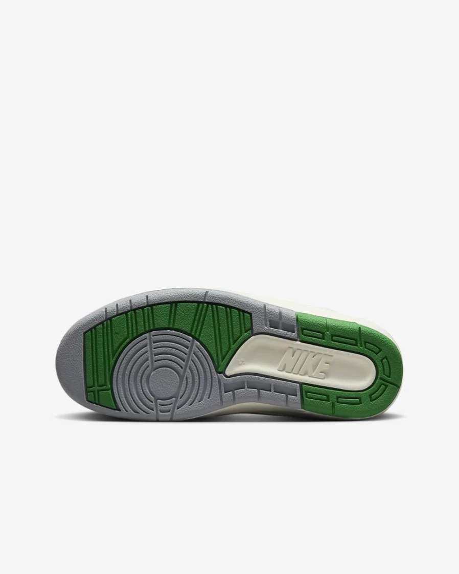 Nike Air Jordan 2 Retro Big Kids' Sneakers in White/Sail/Light Steel Grey/Lucky Green for Boys and Girls
