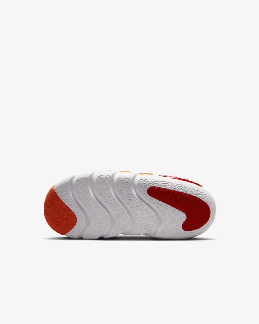 Nike Dynamo Go SE Easy On/Off Sneakers for Boys and Girls in Safety Orange/White