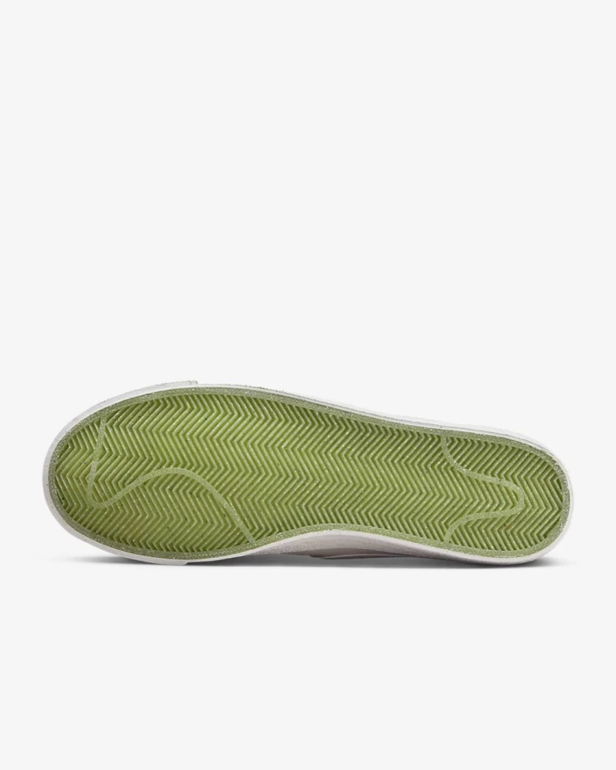 Nike Blazer Low '77 Premium Men's Shoes - Phantom/Ghost Green/Scream Green Colorway
