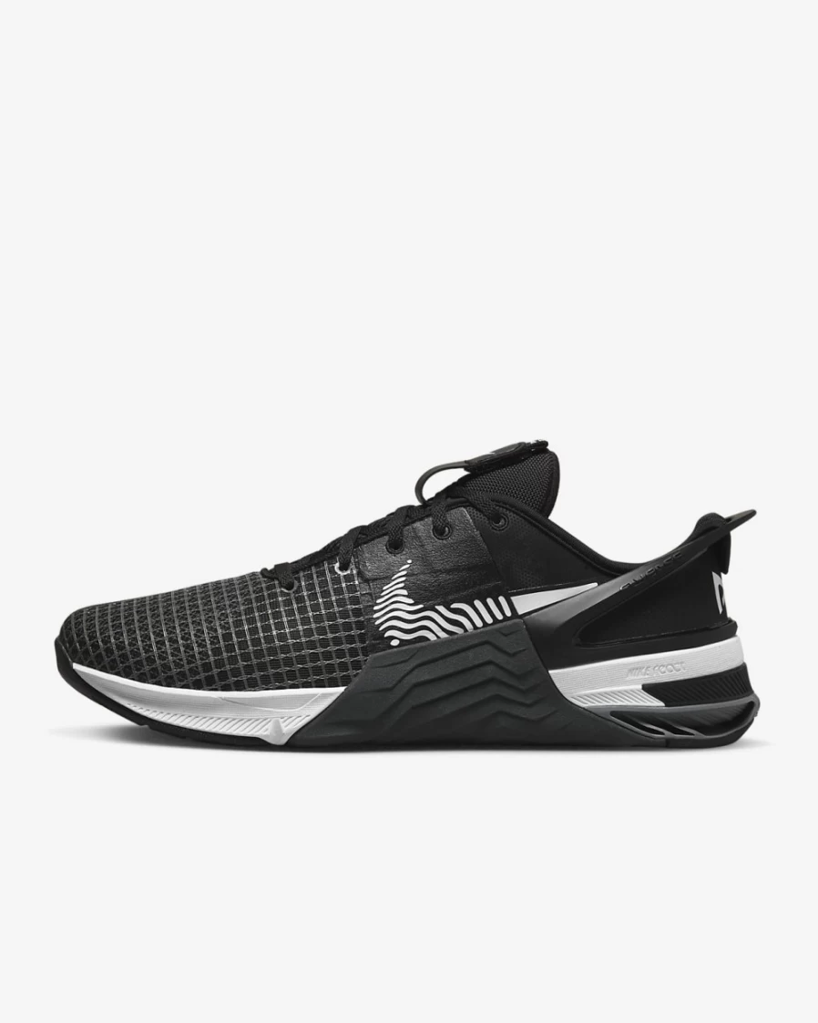 Nike Metcon 8 FlyEase Men's Training Shoes - Black/Dark Smoke Grey/Smoke Grey/White | Easy On/Off Design for Workouts